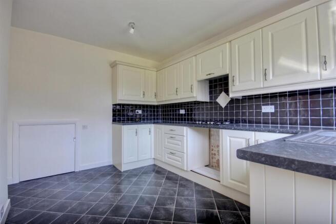 2 bed Semi-Detached Bungalow for sale Image 5
