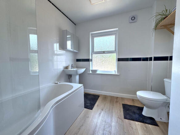 4 bed Terraced for sale Image 12