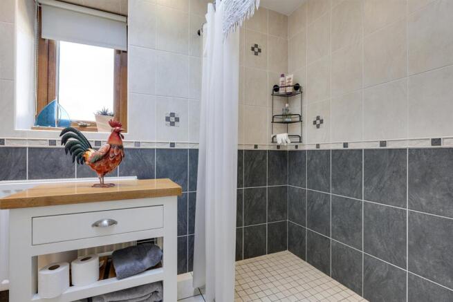 3 bed Detached for sale Image 8