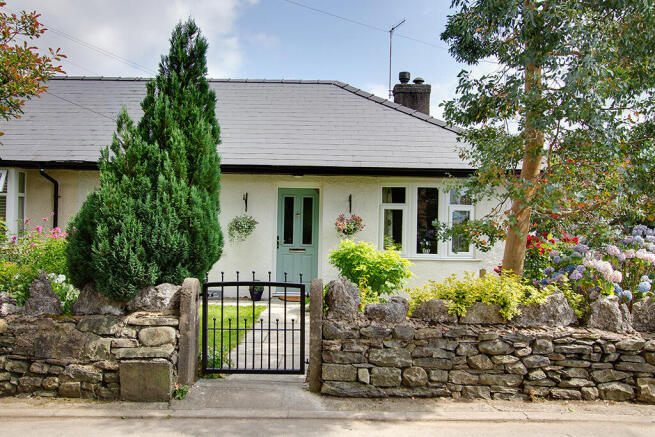 2 bed House for sale Image 12