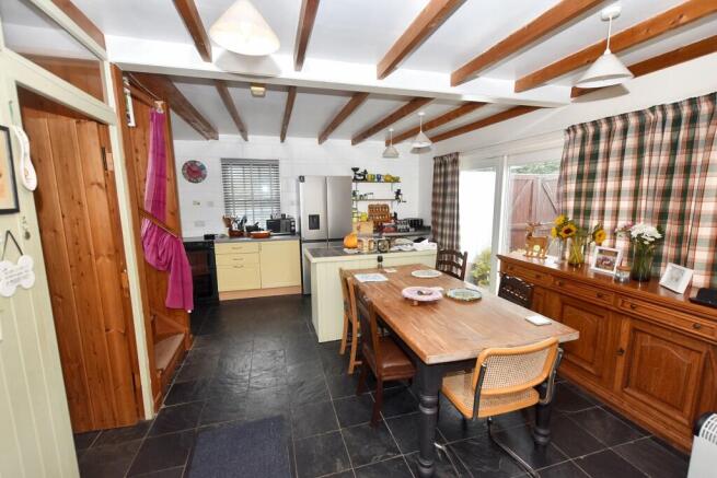Kitchen/Dining Room
