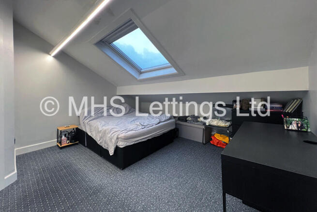 6 bed Terraced to rent Image 12