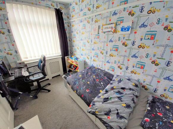 Photo 3