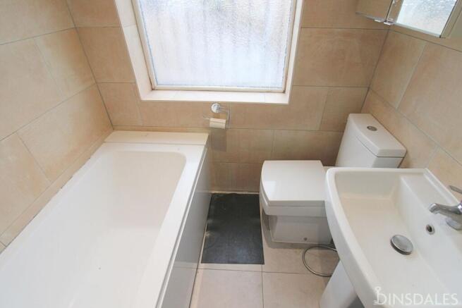 4 bed Detached for sale Image 4