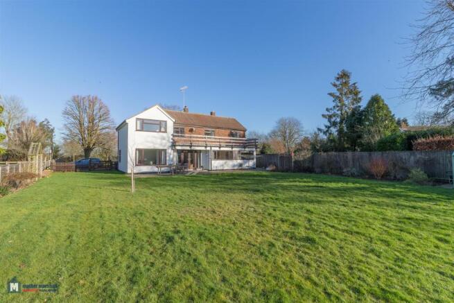 Rear Garden to Back Of House View