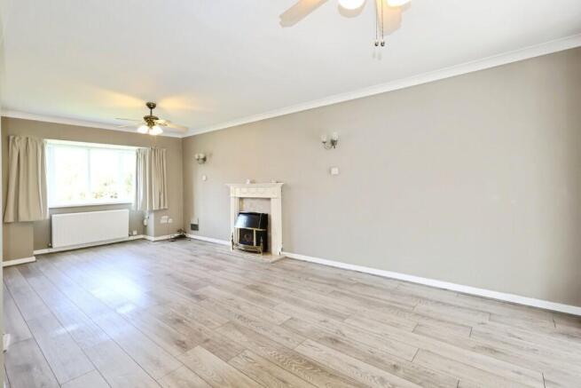 Camborne Place, PR4 photo 4