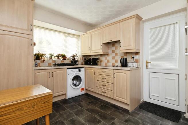Finchfield Close, Eaglescliffe, Stockton-on-Tees, Durham, TS16 photo 4