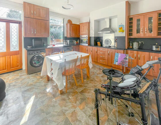 2 bed Terraced for sale Image 4