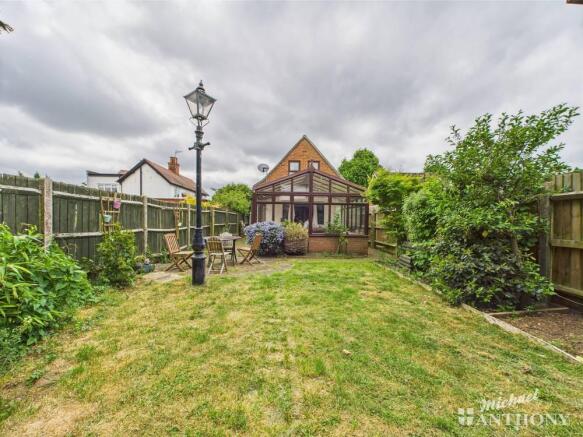 CAM02773G0-PR0299-STILL006-thumbnail-h750-70