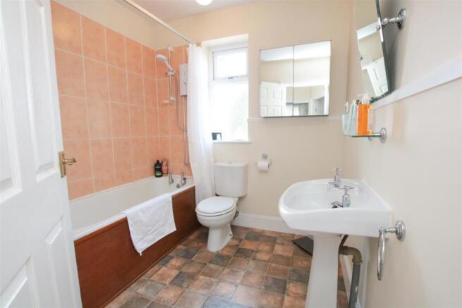 HOUSE BATHROOM