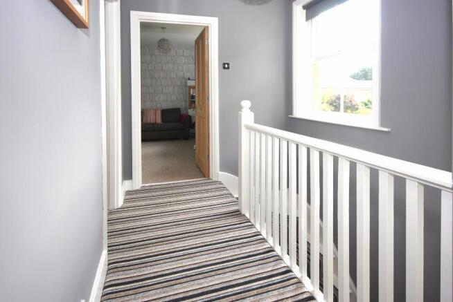 FIRST FLOOR LANDING