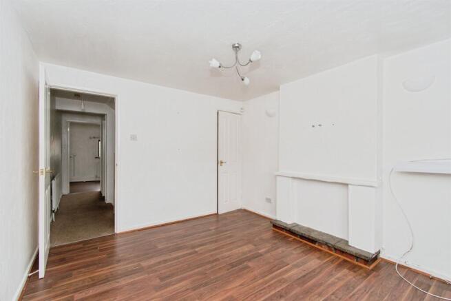 2 bed Terraced for sale Image 9