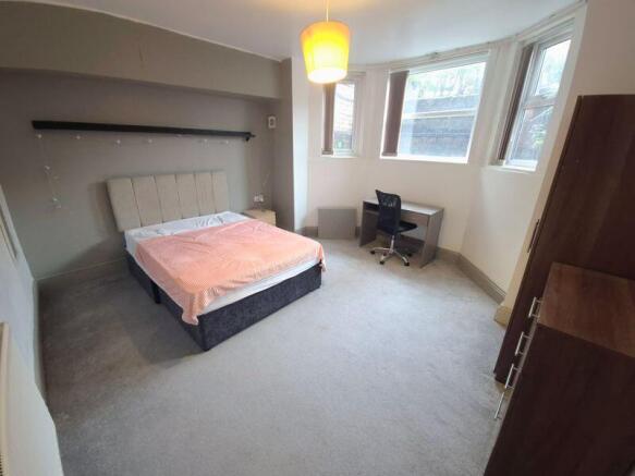 7 bed Terraced for sale Image 5