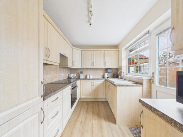 2 bed Bungalow for sale Image 5