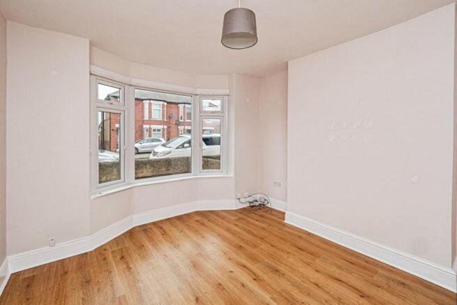3 bed Semi-Detached for sale Image 2