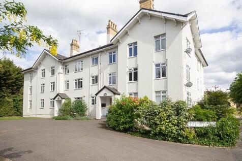 Polfield Gardens, Cheltenham, GL51 6DX