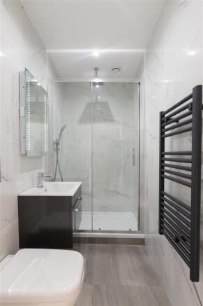 2 bed House for sale Image 8
