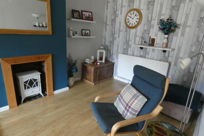 SPACIOUS LOUNGE