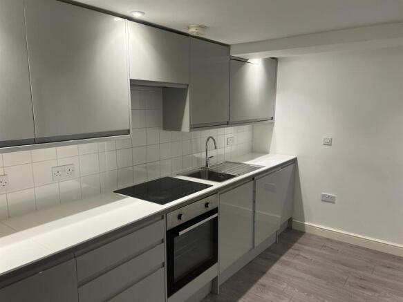kitchen pic.jpg