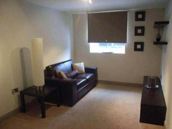 1 bed Flat to rent Image 2