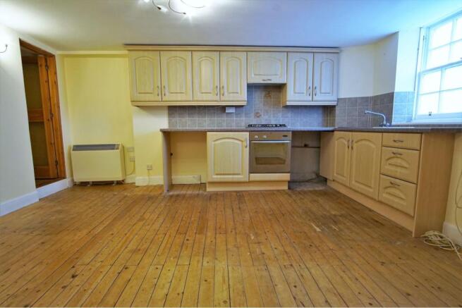 Lounge / Kitchen