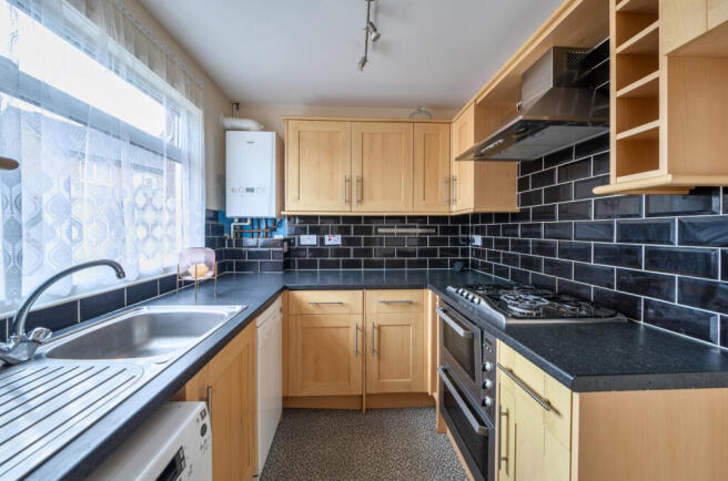 1416446-5-69a16ae...