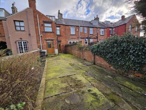 3 bed House to rent Image 10