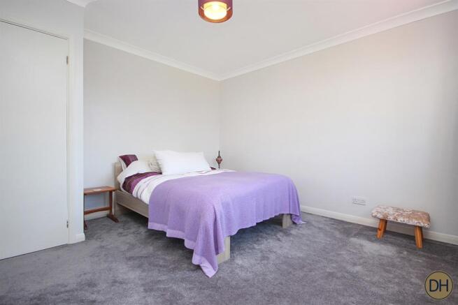 Bedroom+