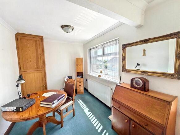 1 bed Semi-Detached Bungalow for sale Image 7