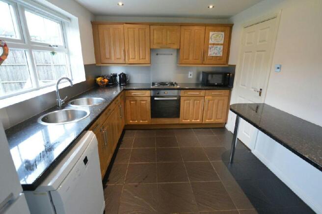 BREAKFAST/KITCHEN