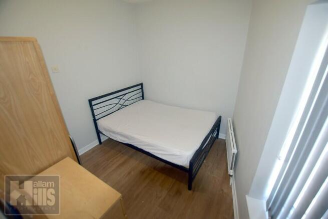 3 bed Flat to rent Image 7