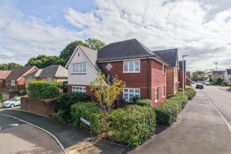 35 Goldsland Walk, Wenvoe, CF5 6FD