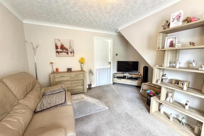 Wakehurst Close, Maple Park, Nuneaton, CV11 4YF photo 4