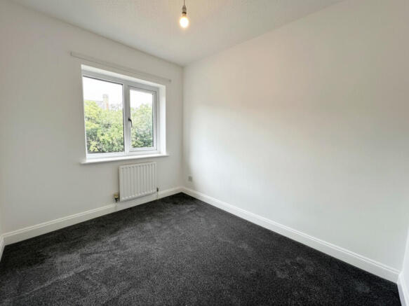 3 bed Town House to rent Image 12