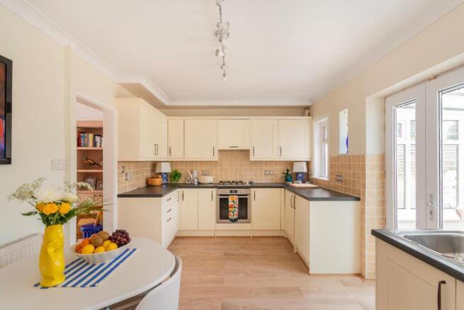 1M6R2BR - Kitchen Diner D.jpg