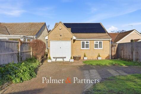 Frinton Road, Thorpe-le-Soken, Clacton-on-Sea, Essex, CO16