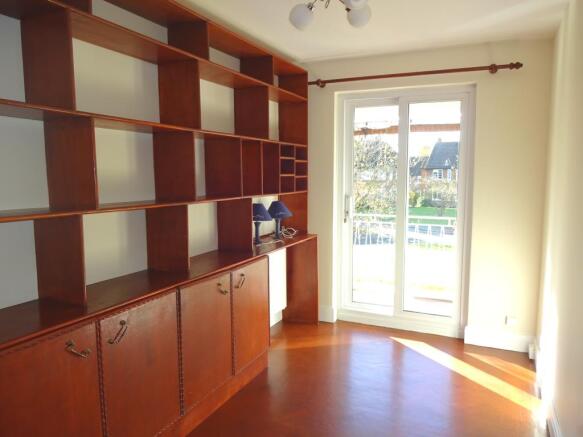 Photo 3