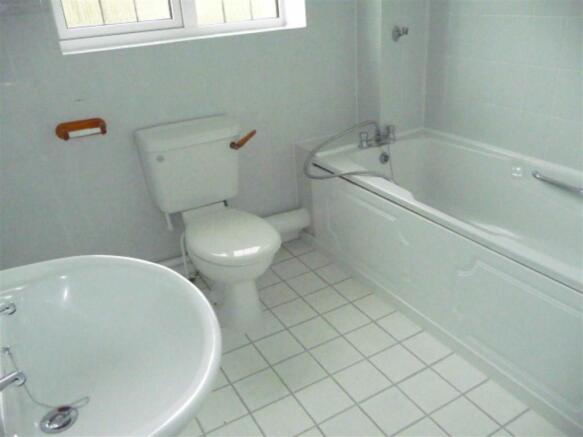 Photo 10