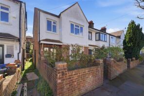 16, Netheravon Road, London W7 1DN