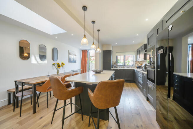 Kitchen / Breakfast Room
