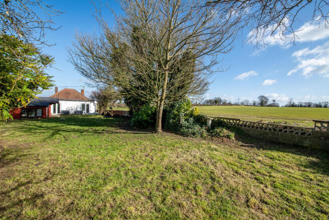 Dinton-25