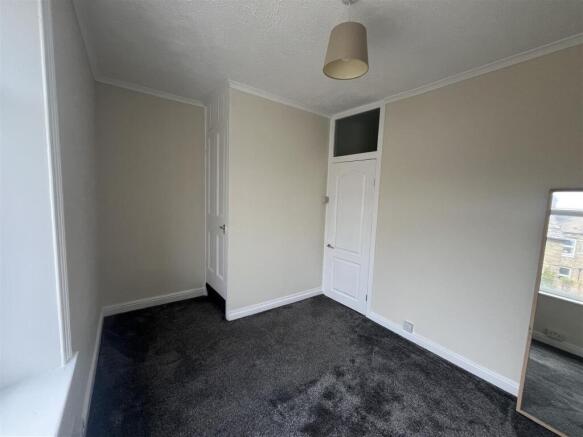2 bed Terraced to rent Image 10