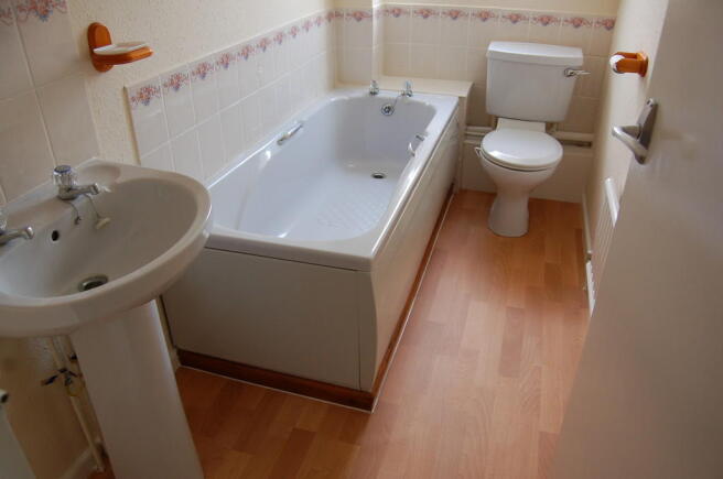 Photo 3
