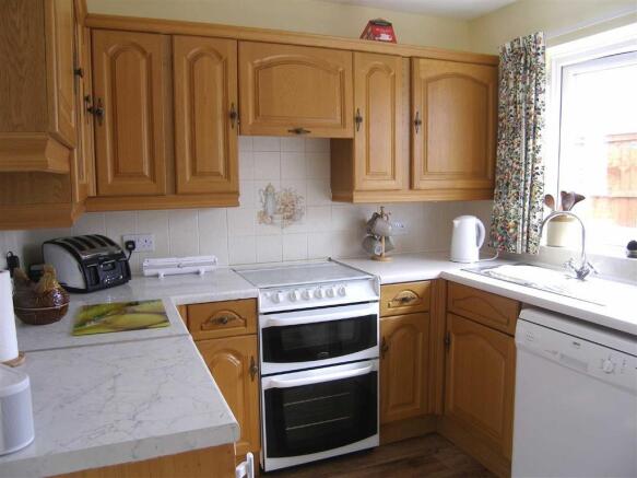 KITCHEN:
