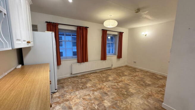 Wessex Court, Tavistock, PL19 8AQ photo 4