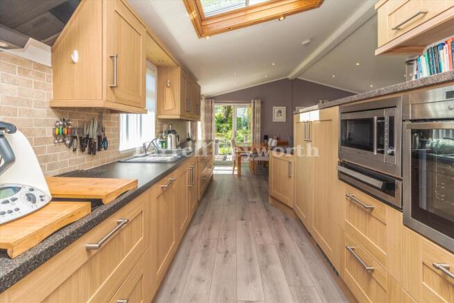 Borwick Lane, Dock Acres, Carnforth photo 4