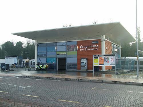 Greenhithe Station