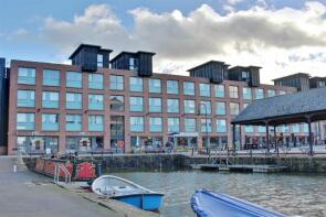 76, The Barge Arm East, The Docks, Gloucester GL1 2DQ