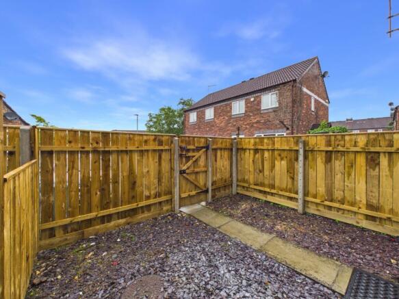 2 bed Terraced for sale Image 8