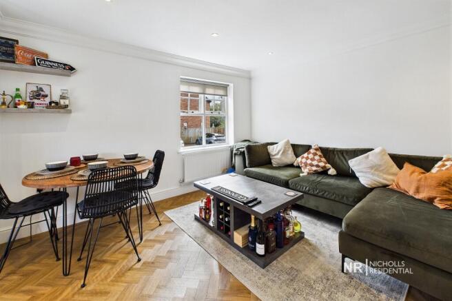 Daymerslea Ridge, Leatherhead, Surrey. KT22 photo 4